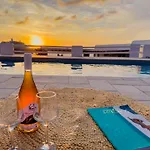 With-Inn Mykonos Suites