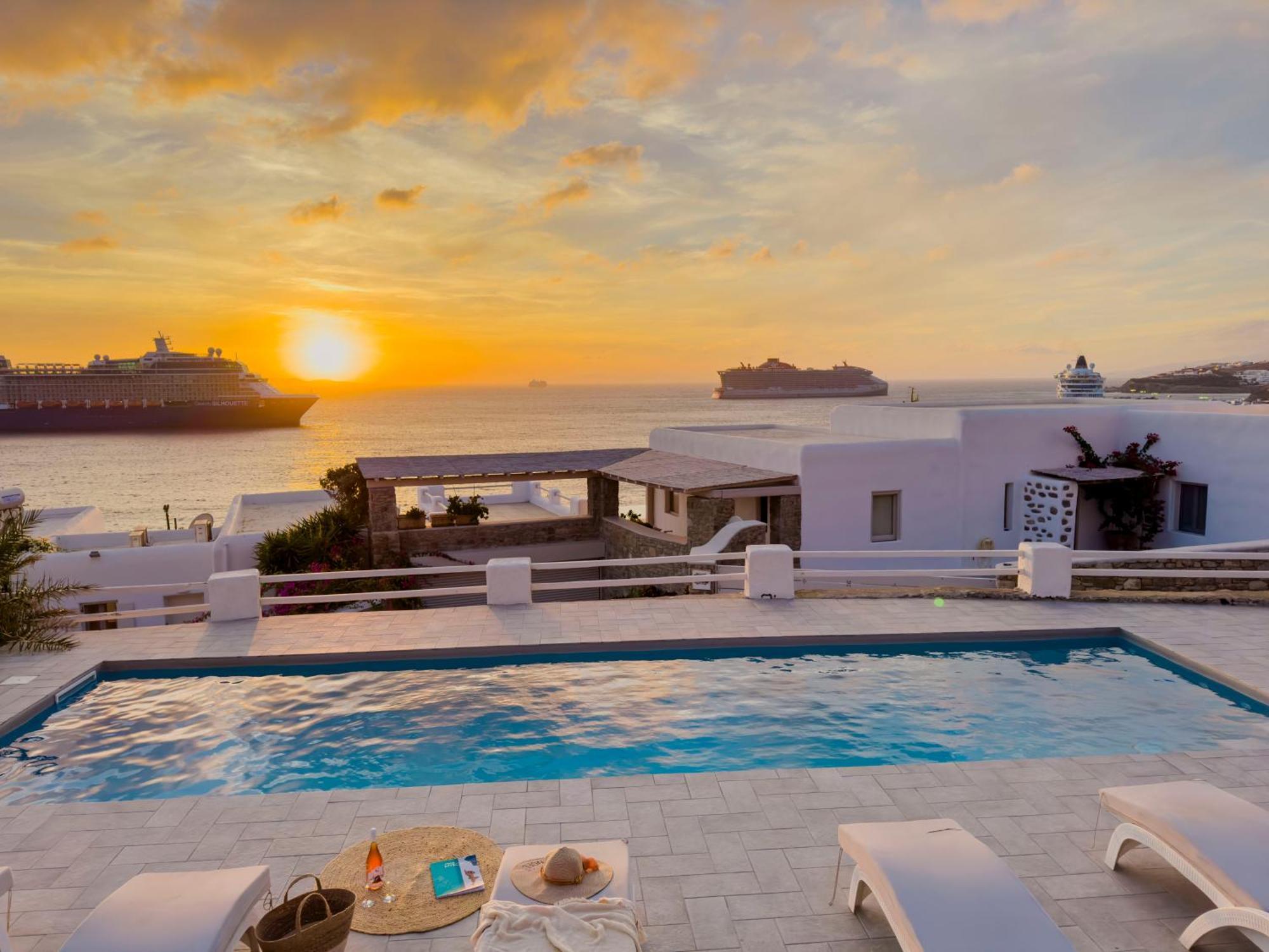 With-inn Mykonos Tourlos